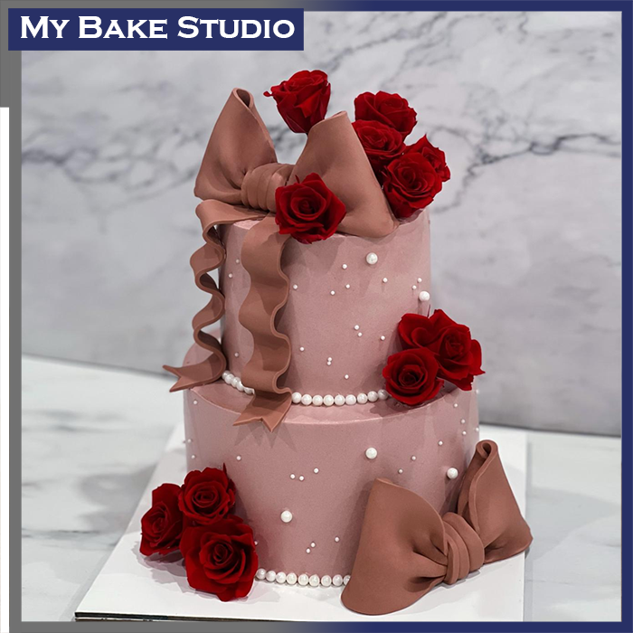 Grand Ribbon Rose Cake