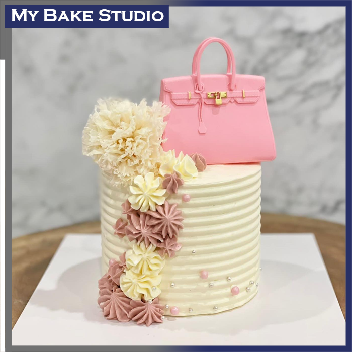 MAC Makeup & Gift Bag Cake