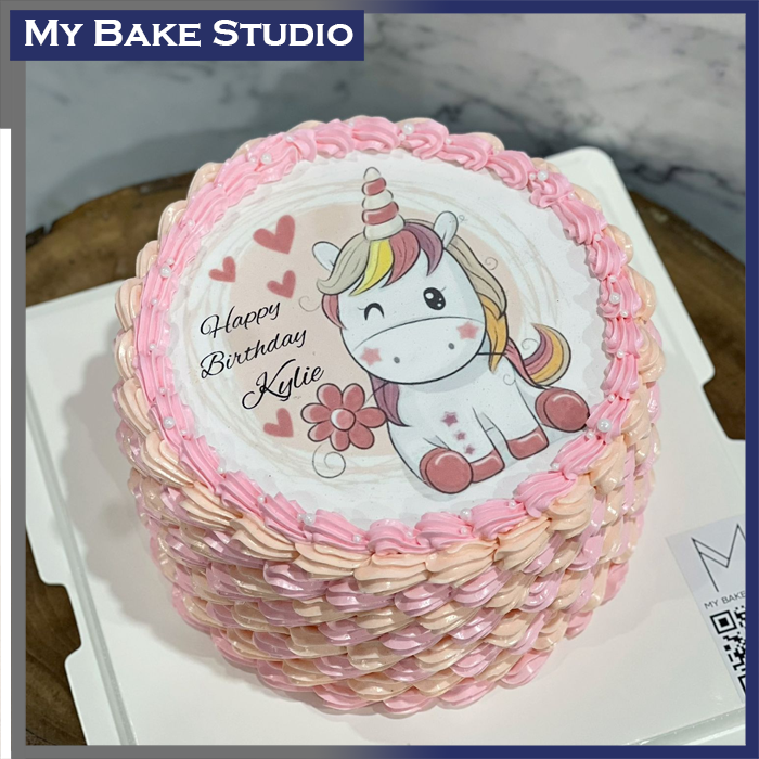 Cutie Unicorn Cake